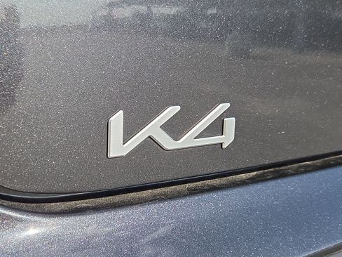 Used 2025 Kia K4 FWD image 11