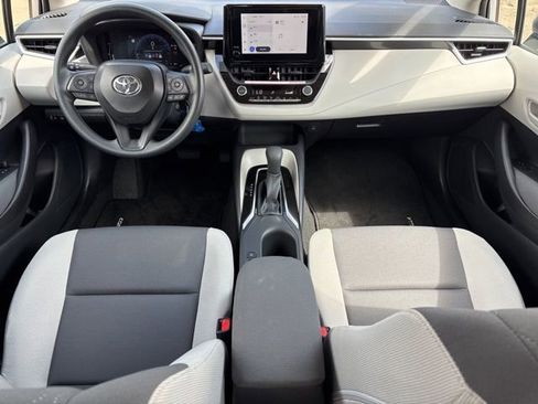 Used 2026 Toyota Corolla LE FWD image 12