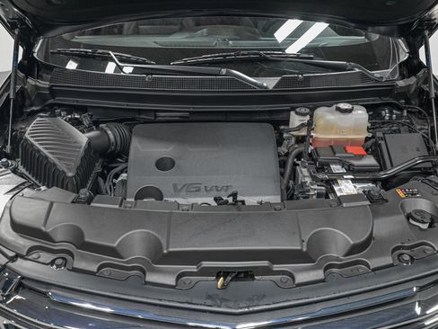 Used 2023 Chevrolet Traverse LT w/ LPO, Floor Liner Package image 11