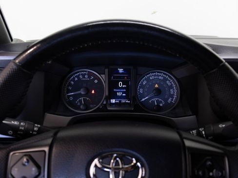 Used 2023 Toyota Tacoma TRD Sport image 28