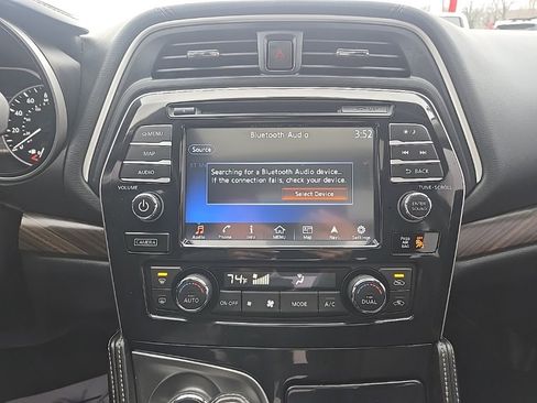 Used 2017 Nissan Maxima Platinum w/ Medallion Package image 19