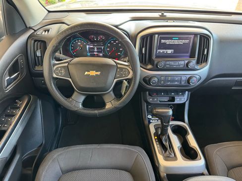 Used 2017 Chevrolet Colorado LT w/ LT Convenience Package image 22