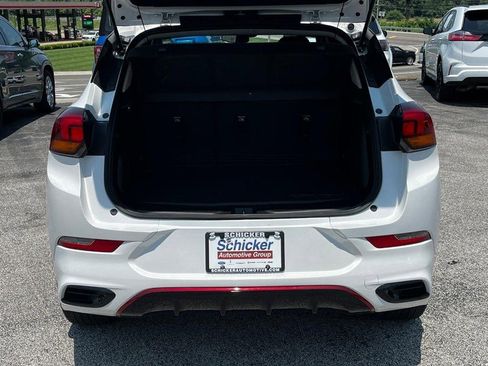 Used 2022 Buick Encore GX Preferred w/ Sport Touring Package image 5