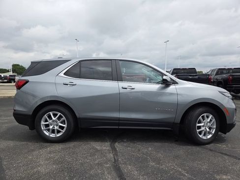 Used 2024 Chevrolet Equinox LT AWD/4WD image 17