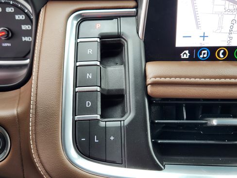 Used 2021 Chevrolet Tahoe High Country image 21