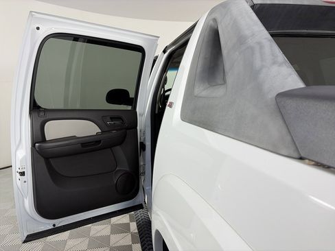 Used 2007 Chevrolet Avalanche LT w/ LT Preferred Equipment Group image 11