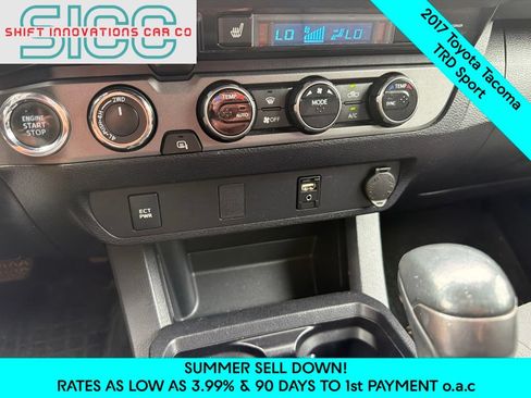 Used 2017 Toyota Tacoma TRD Sport AWD/4WD image 18