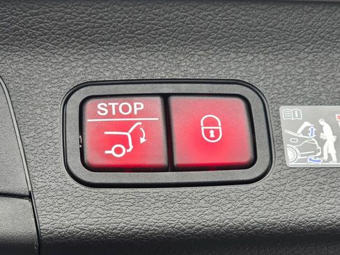 New 2026 Mercedes-Benz GLS 450 4MATIC image 22