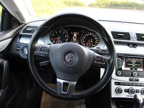 Used 2013 Volkswagen CC Sport Plus image 16