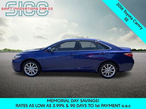 Used 2016 Toyota Camry SE FWD image 3