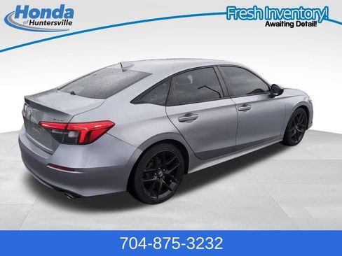 Used 2023 Honda Civic Sport image 8