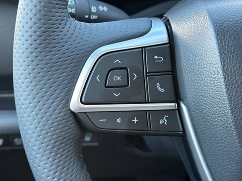 New 2026 Toyota Sienna Platinum AWD/4WD image 31