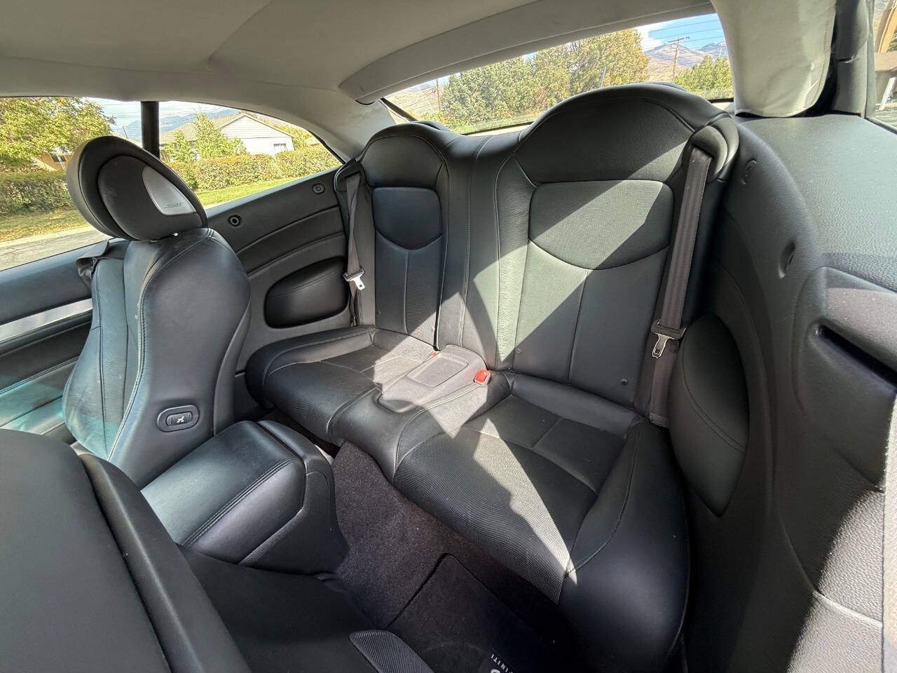 Used 2013 INFINITI G37 Convertible w/ Premium Pkg RWD image 20
