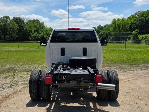 New 2026 Chevrolet Silverado 3500 LT AWD/4WD image 3