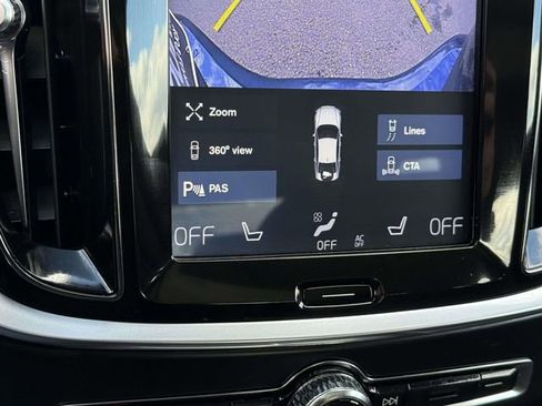 Used 2020 Volvo S60 T5 Momentum image 17