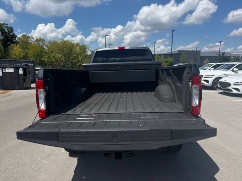 Used 2017 Ford F350 Lariat w/ Lariat Ultimate Package AWD/4WD image 9