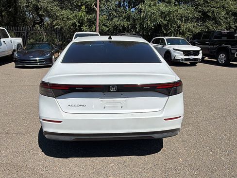 Used 2025 Honda Accord SE image 6