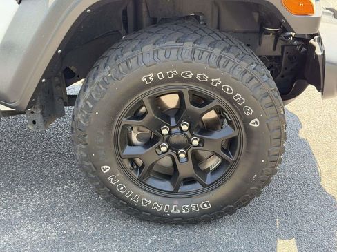 Used 2022 Jeep Wrangler Unlimited Sport AWD/4WD image 25