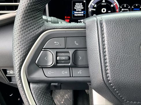 Used 2025 Toyota Tundra Limited image 23