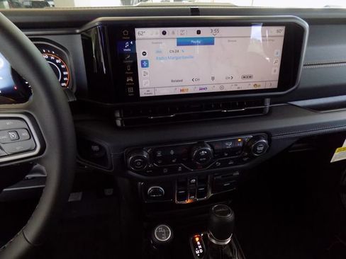 New 2026 Jeep Gladiator Sport AWD/4WD image 13