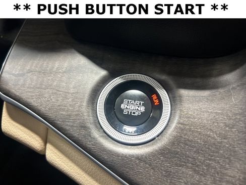 Certified 2024 Jeep Grand Cherokee L Limited w/ Luxury Tech Group II image 31