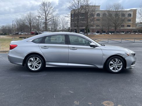 Certified 2018 Honda Accord LX image 10