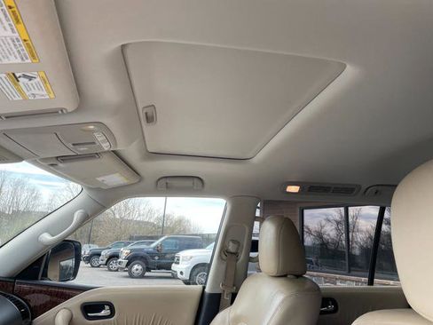 Used 2019 Nissan Armada SL w/ Premium Package image 21