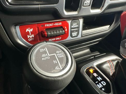 Used 2022 Jeep Gladiator Rubicon w/ LED Lighting Group image 23