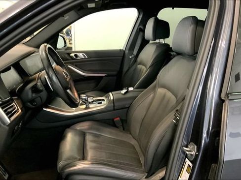 Used 2022 BMW X5 xDrive40i w/ M Sport Package AWD/4WD image 25