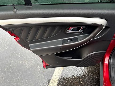 Used 2018 Ford Taurus SEL w/ Equipment Group 201A image 25