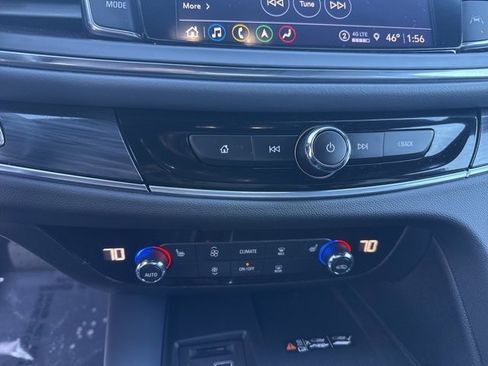 Used 2024 Buick Enclave Essence w/ Experience Buick Package image 21