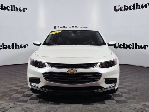 Used 2016 Chevrolet Malibu LT w/ Leather Package FWD image 2