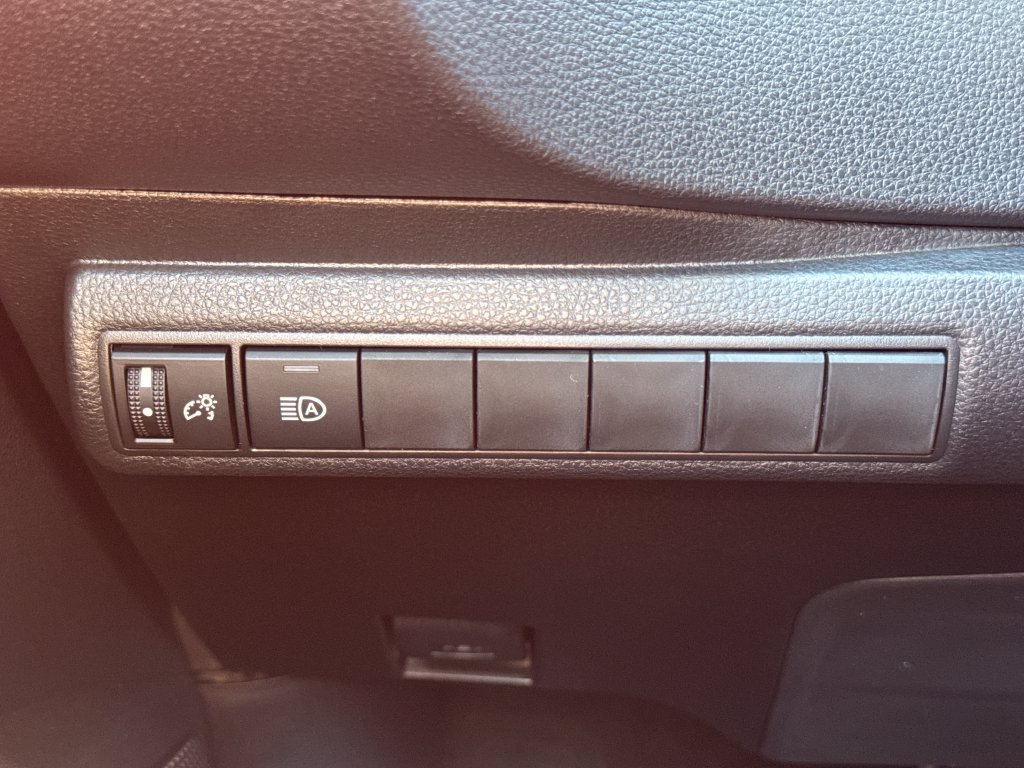 New 2027 Toyota Corolla LE FWD image 30