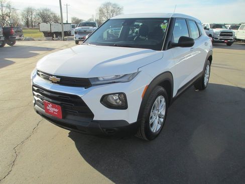 Used 2023 Chevrolet TrailBlazer LS image 9