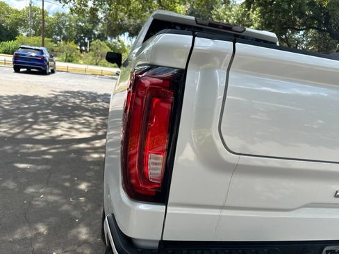 Used 2019 GMC Sierra 1500 Denali w/ Technology Package RWD image 12