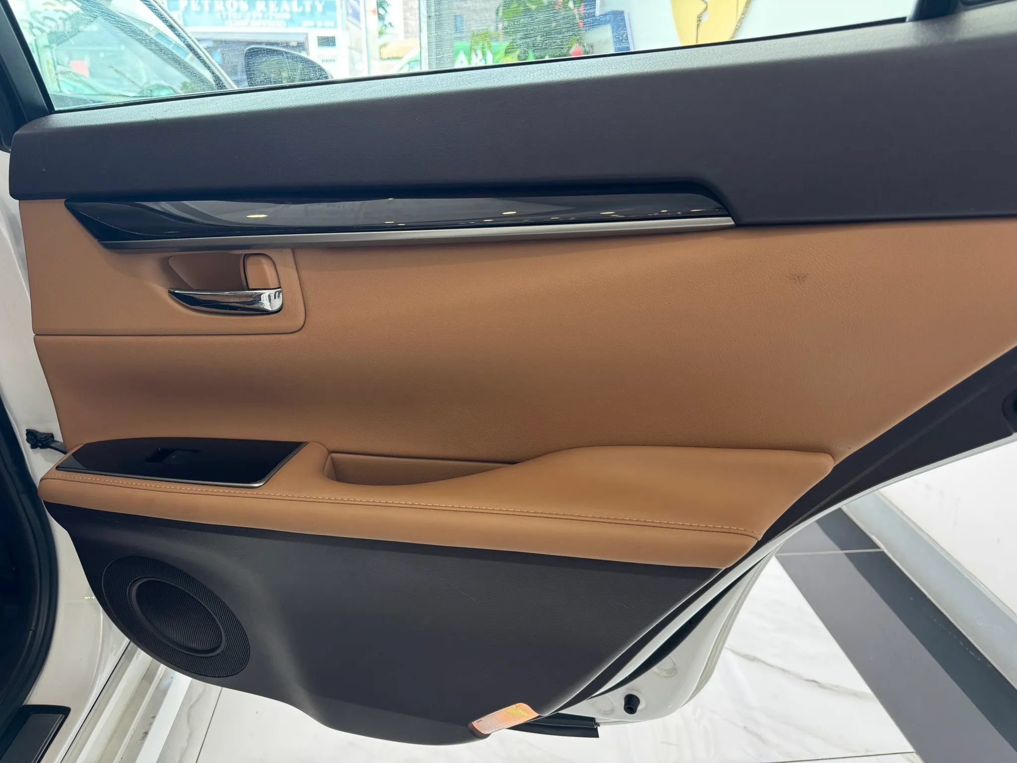 Used 2018 Lexus ES 350 w/ Premier Package FWD image 27