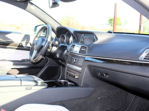Used 2016 Mercedes-Benz E 400 4MATIC Coupe image 34