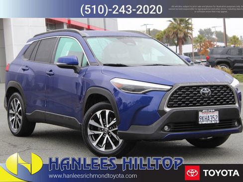 Used 2024 Toyota Corolla Cross XLE image 1