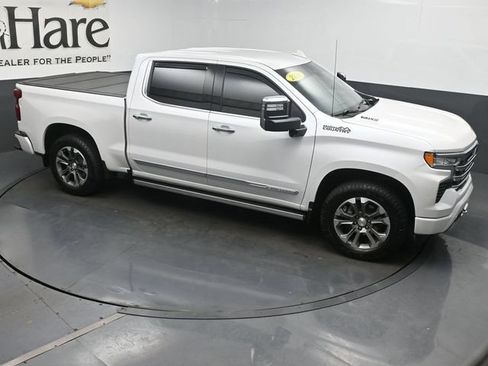 Used 2023 Chevrolet Silverado 1500 High Country w/ Technology Package AWD/4WD image 38