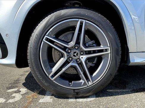 New 2025 Mercedes-Benz GLS 450 4MATIC image 12