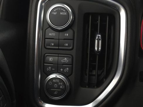 Used 2021 GMC Sierra 1500 AT4 w/ AT4 Premium Package image 11