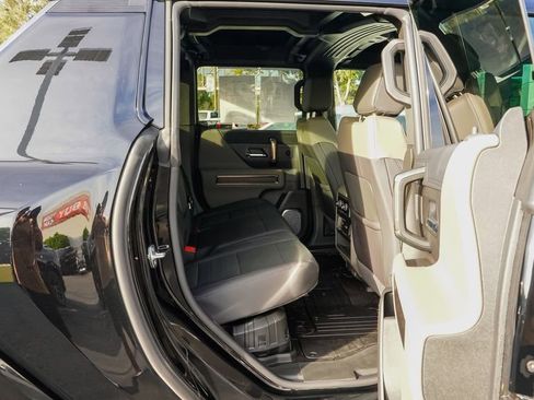 Used 2025 GMC Hummer EV 2X image 11