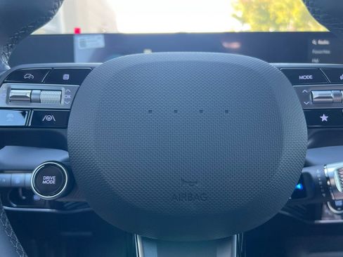 New 2025 Hyundai Ioniq 5 SE image 22