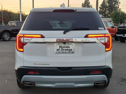 Used 2023 GMC Acadia SLE image 21