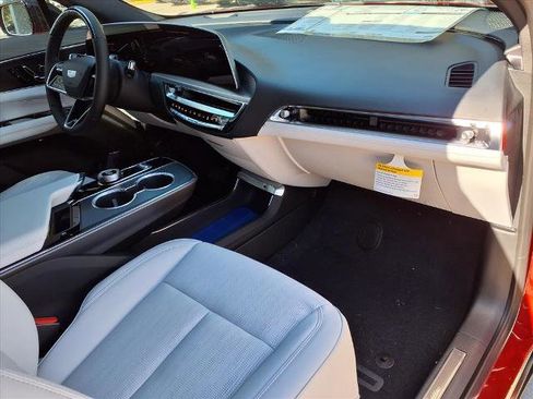 New 2026 Cadillac Lyriq Sport w/ LPO, Floor Liner Package image 8