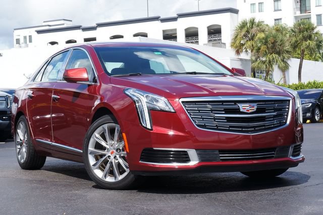 Used 2018 Cadillac XTS FWD image 3