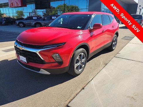 Used 2023 Chevrolet Blazer LT AWD/4WD image 3