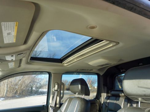 Used 2007 Chevrolet Avalanche LT w/ LT Preferred Equipment Group image 14