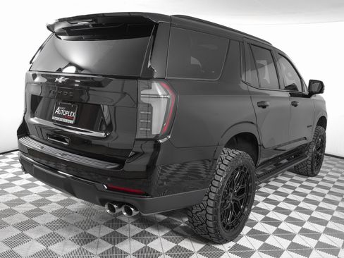 Used 2026 Chevrolet Tahoe Z71 w/ Comfort Package image 6