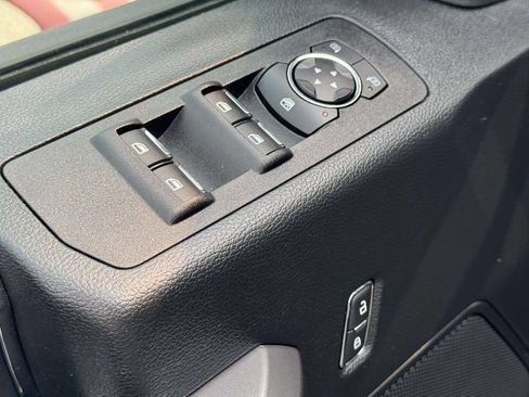 Used 2019 Ford F150 XLT w/ Equipment Group 302A Luxury AWD/4WD image 15